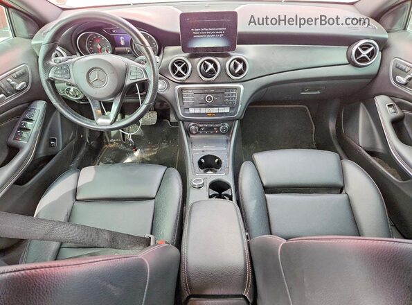 WDCTG4EB0LU023456 2020 MERCEDES-BENZ GLA Red Առջևի վահանակի տեսք