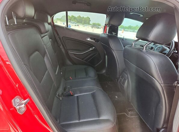 WDCTG4EB0LU023456 2020 MERCEDES-BENZ GLA Red Հետևի նստատեղերի տեսք