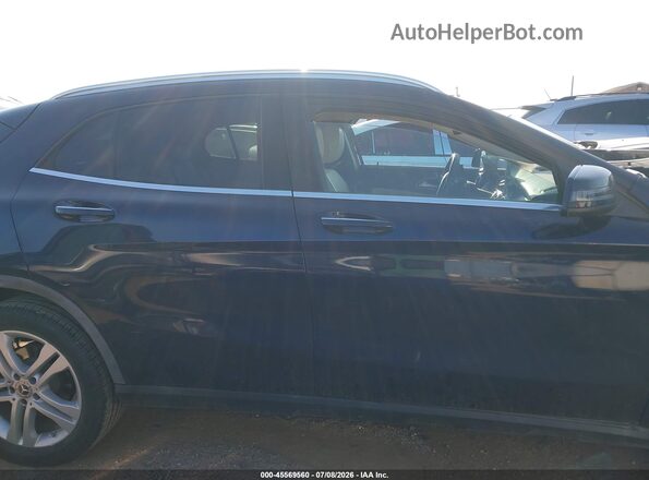 WDCTG4EB1JJ434119 2018 MERCEDES-BENZ GLA 250 Blue Rear interior view