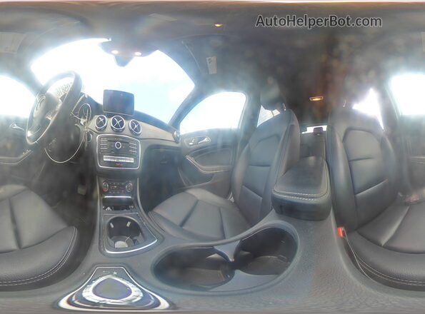 WDCTG4EB1JJ441877 2018 MERCEDES-BENZ GLA White Սալոնի 360 աստիճան տեսք