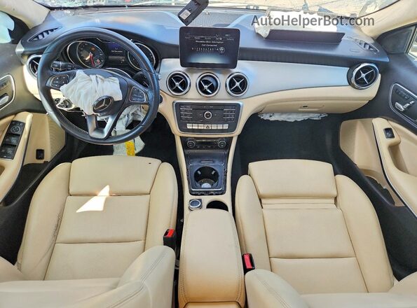 WDCTG4EB1KJ554729 2019 MERCEDES-BENZ GLA Blue Dashboard view