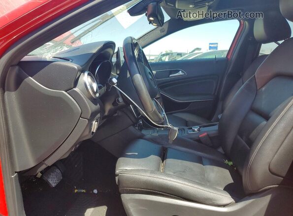 WDCTG4EB2GJ212763 2016 MERCEDES-BENZ GLA Red Vista interior delantera