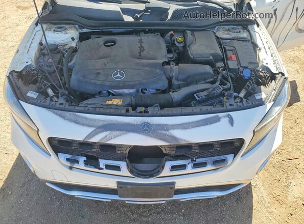 WDCTG4EB2JJ519504 2018 MERCEDES-BENZ GLA White Vista interior trasera