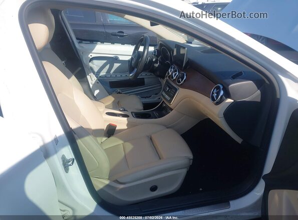 WDCTG4EB2KU018256 2019 MERCEDES-BENZ GLA 250 White Սալոնի դիմացի տեսք