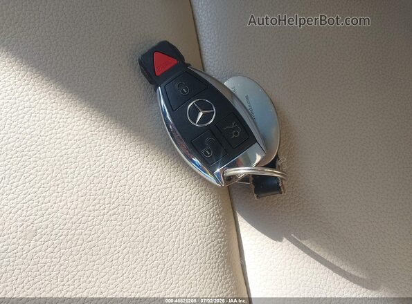 WDCTG4EB2KU018256 2019 MERCEDES-BENZ GLA 250 White Առջևի վահանակի տեսք