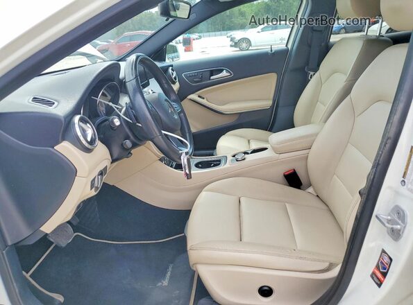 WDCTG4EB3HJ326739 2017 MERCEDES-BENZ GLA White Սալոնի դիմացի տեսք