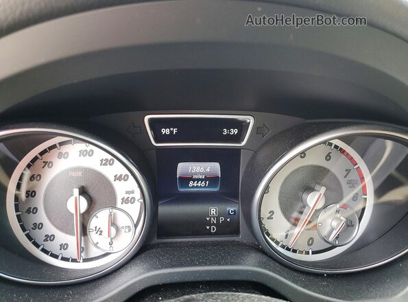 WDCTG4EB3HJ326739 2017 MERCEDES-BENZ GLA White Սարքավորումների վահանակի տեսք