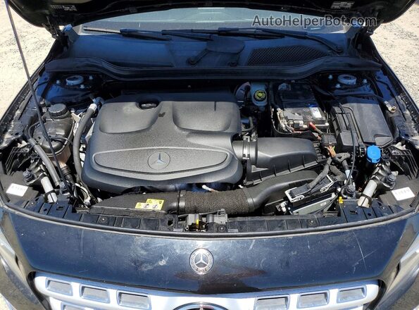 WDCTG4EB3JJ466151 2018 MERCEDES-BENZ GLA Black Vista del compartimento del motor
