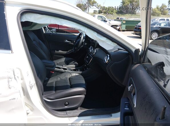 WDCTG4EB4JJ398071 2018 MERCEDES-BENZ GLA 250 White Սալոնի դիմացի տեսք