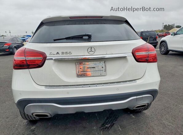 WDCTG4EB5JJ476423 2018 MERCEDES-BENZ GLA White Հետևի տեսք