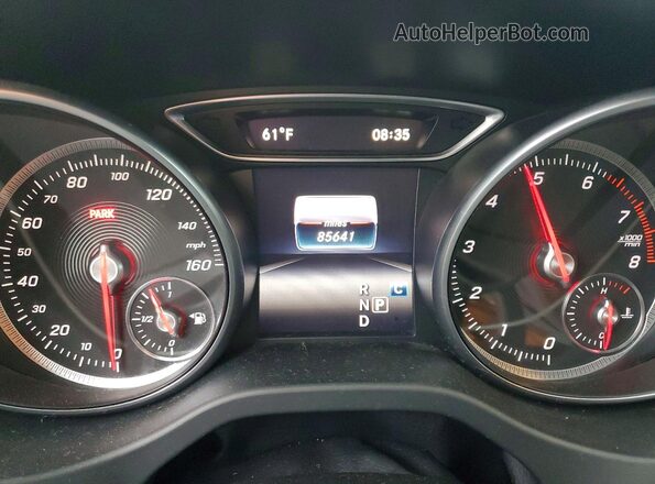 WDCTG4EB5JJ476423 2018 MERCEDES-BENZ GLA White Սարքավորումների վահանակի տեսք