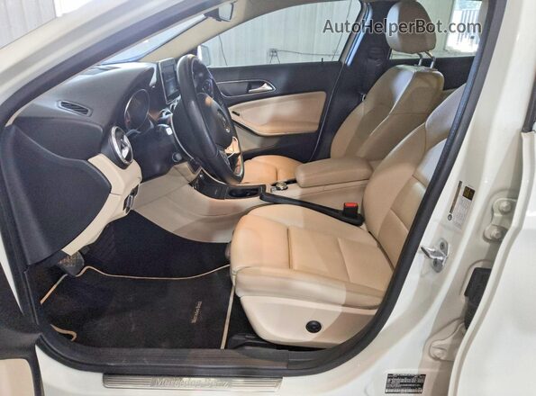 WDCTG4EB6GJ243353 2016 MERCEDES-BENZ GLA White Սալոնի դիմացի տեսք