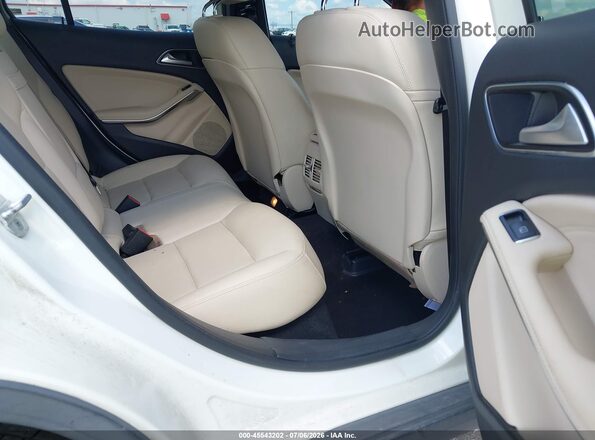 WDCTG4EB6HJ357337 2017 MERCEDES-BENZ OTHER White Widok naklejki z numerem VIN