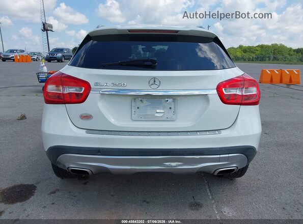 WDCTG4EB6HJ357337 2017 MERCEDES-BENZ OTHER White 