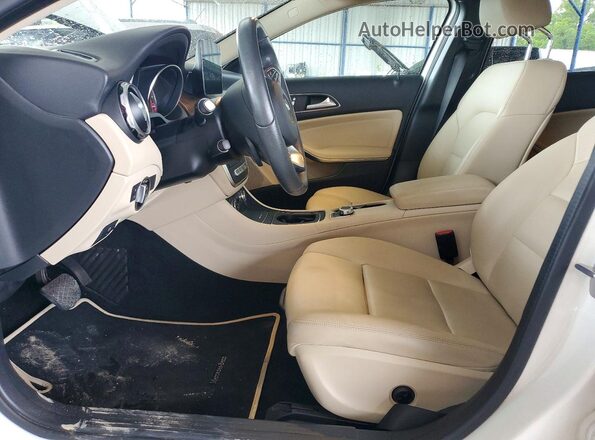 WDCTG4EB6JJ513219 2018 MERCEDES-BENZ GLA White Սալոնի դիմացի տեսք