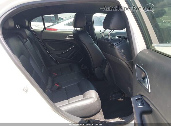 WDCTG4EB9GJ204160 2016 MERCEDES-BENZ GLA 250 Белый Вид наклейки с VIN-кодом