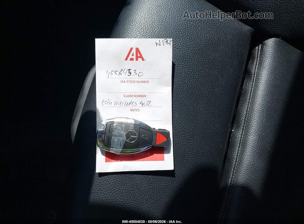 WDCTG4EB9GJ204160 2016 MERCEDES-BENZ GLA 250 Белый Вид панели приборов