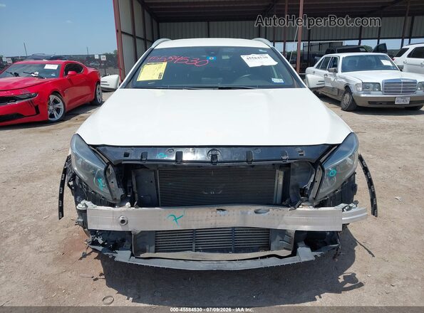 WDCTG4EB9GJ204160 2016 MERCEDES-BENZ GLA 250 Белый Вид щитка приборов