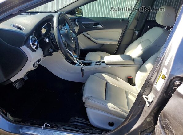 WDCTG4EB9HJ341102 2017 MERCEDES-BENZ GLA Gray წინა სალონის ხედი
