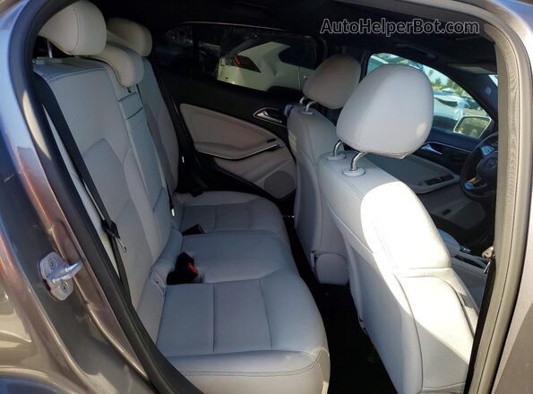 WDCTG4EB9HJ341102 2017 MERCEDES-BENZ GLA Gray უკანა სალონის ხედი