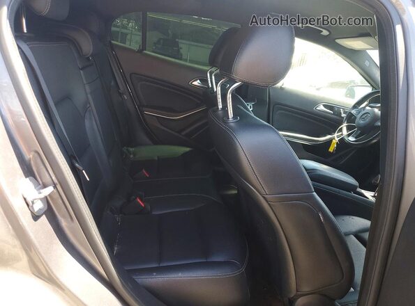 WDCTG4EB9LJ665630 2020 MERCEDES-BENZ GLA Gray Вид задньої частини салону