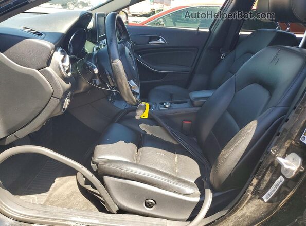 WDCTG4EBXGJ260530 2016 MERCEDES-BENZ GLA Black Widok wnętrza z przodu