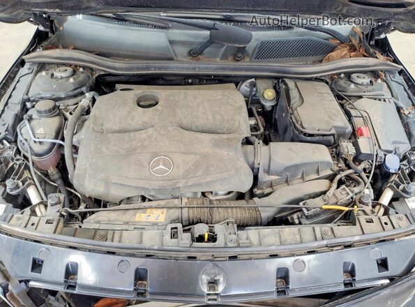 WDCTG4EBXHJ328410 2017 MERCEDES-BENZ GLA Black Widok komory silnika