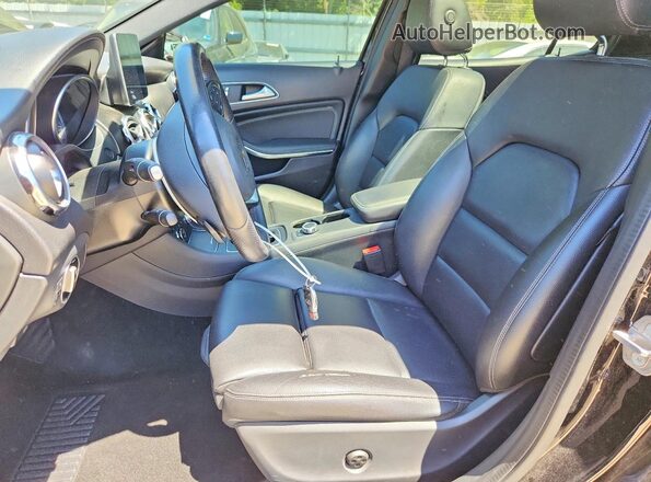 WDCTG4EBXLJ654555 2020 MERCEDES-BENZ GLA Black Widok wnętrza z przodu