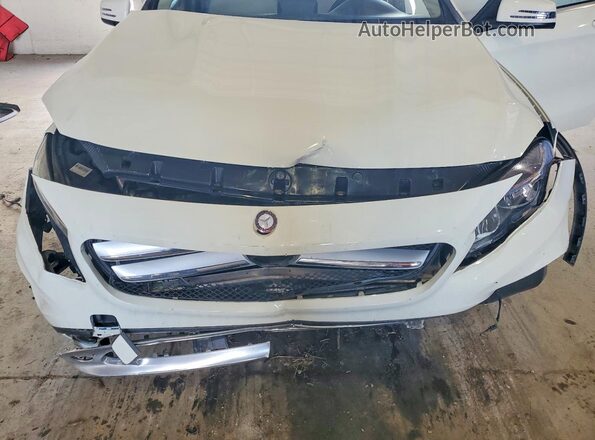 WDCTG4GB0HJ299643 2017 MERCEDES-BENZ GLA White Vista del compartimento del motor