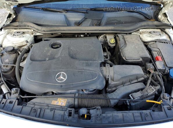 WDCTG4GB2JJ409579 2018 MERCEDES-BENZ GLA White Սալոնի հետևի տեսք