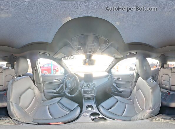 WDCTG4GB2JJ409579 2018 MERCEDES-BENZ GLA White VIN կոդի պիտակի տեսք