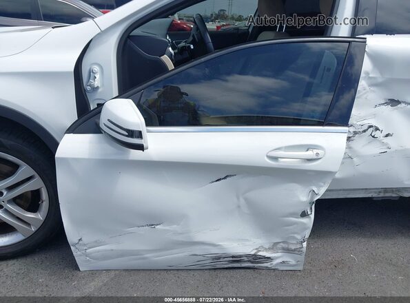 WDCTG4GB2JU000237 2018 MERCEDES-BENZ GLA 250 Белый Вид щитка приборов