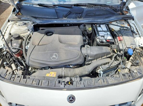 WDCTG4GB2LU025531 2020 MERCEDES-BENZ GLA White Rear interior view