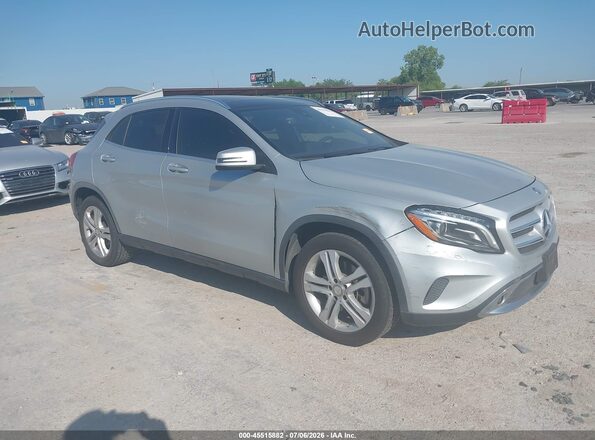 WDCTG4GB4GJ217038 2016 MERCEDES-BENZ GLA 250 Silver Front view