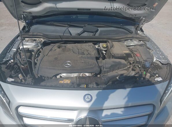 WDCTG4GB4GJ217038 2016 MERCEDES-BENZ GLA 250 Silver Rear view