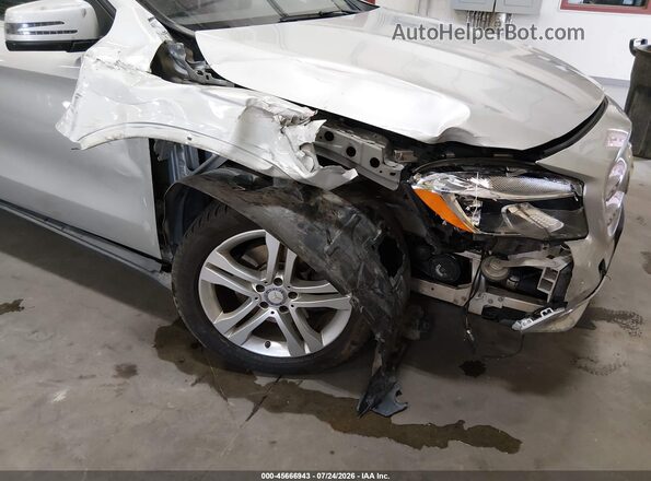 WDCTG4GB4HJ349797 2017 MERCEDES-BENZ GLA 250 Silver 