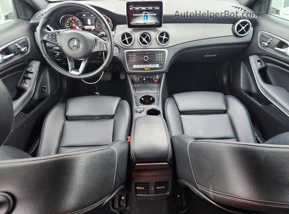 WDCTG4GB4LU028463 2020 MERCEDES-BENZ GLA Белый Вид панели приборов