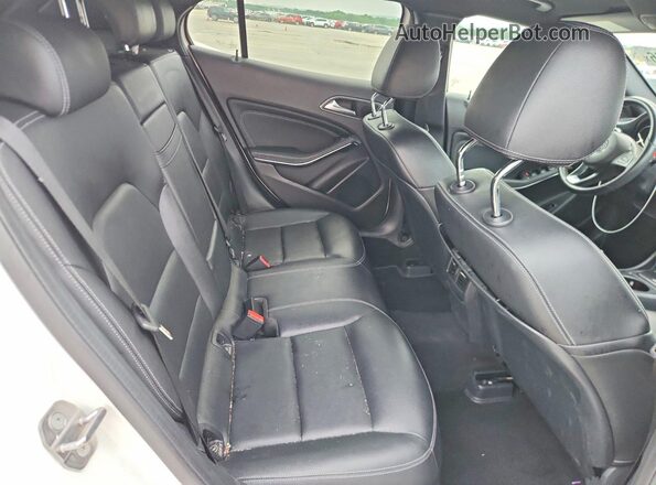 WDCTG4GB4LU028463 2020 MERCEDES-BENZ GLA Белый Вид задней части салона