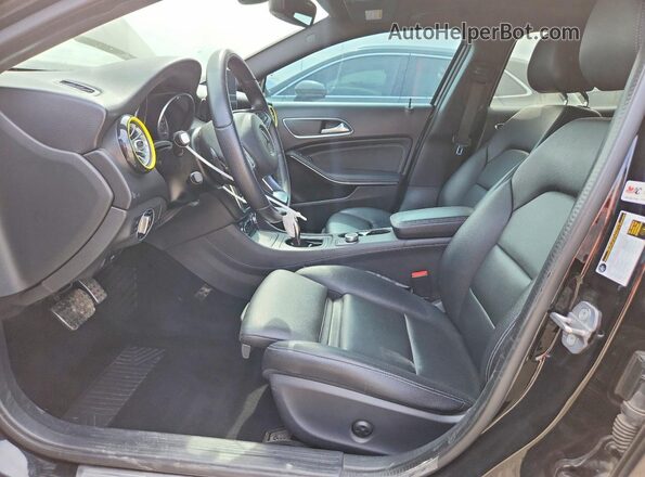WDCTG4GB5LJ664567 2020 MERCEDES-BENZ GLA Black Front interior view