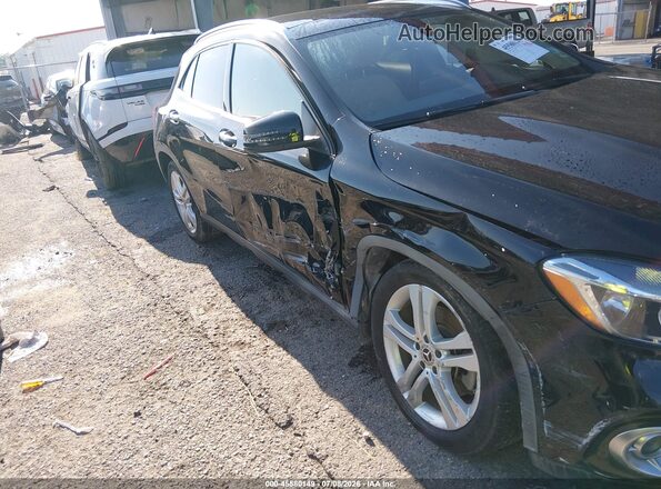 WDCTG4GB7JJ417760 2018 MERCEDES-BENZ GLA 250 Black Widok z przodu