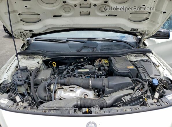 WDCTG4GB8GJ225417 2016 MERCEDES-BENZ GLA Белый Вид подкапотного пространства