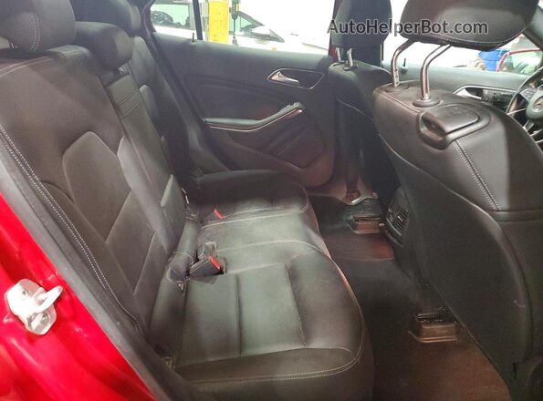 WDCTG4GB8GJ239222 2016 MERCEDES-BENZ GLA Red Սալոնի հետևի տեսք
