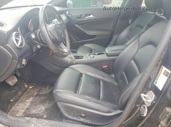 WDCTG4GB8HJ309304 2017 MERCEDES-BENZ GLA Black Vista interior delantera
