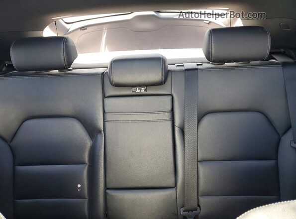 WDCTG4GB8HJ328807 2017 MERCEDES-BENZ GLA White Հետևի նստատեղերի տեսք