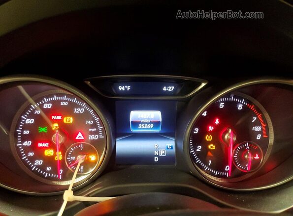 WDCTG4GB8KU017366 2019 MERCEDES-BENZ GLA Black Вид щитка приладів