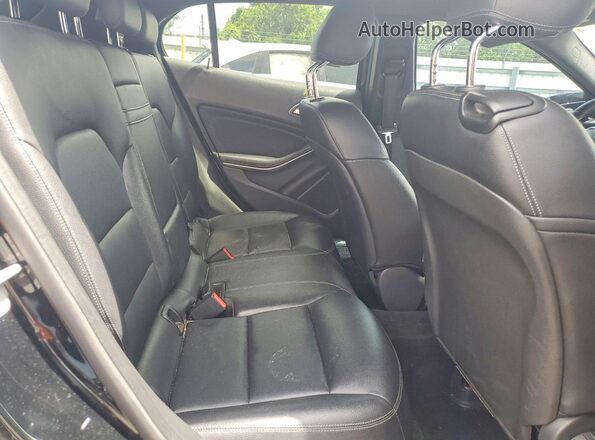WDCTG4GBXGJ211146 2016 MERCEDES-BENZ GLA Black უკანა სალონის ხედი