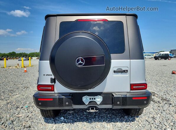 WDCYC6BJ1LX333946 2020 MERCEDES-BENZ G-CLASS Two Tone Widok z tyłu