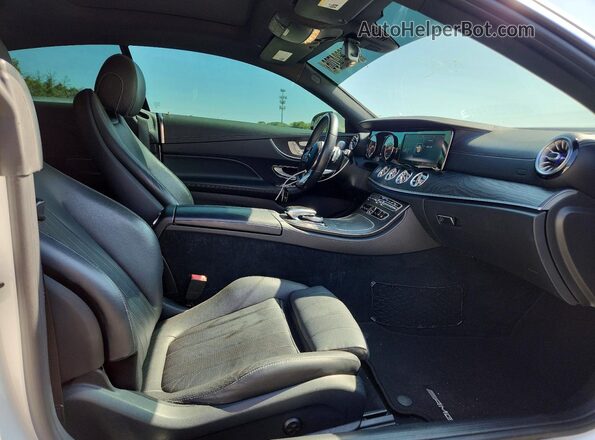 WDD1J6HB7KF073432 2019 MERCEDES-BENZ E Белый Вид задних сидений