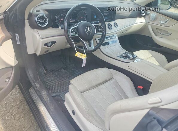 WDD1K6JB1KF117030 2019 MERCEDES-BENZ E Black Dashboard view