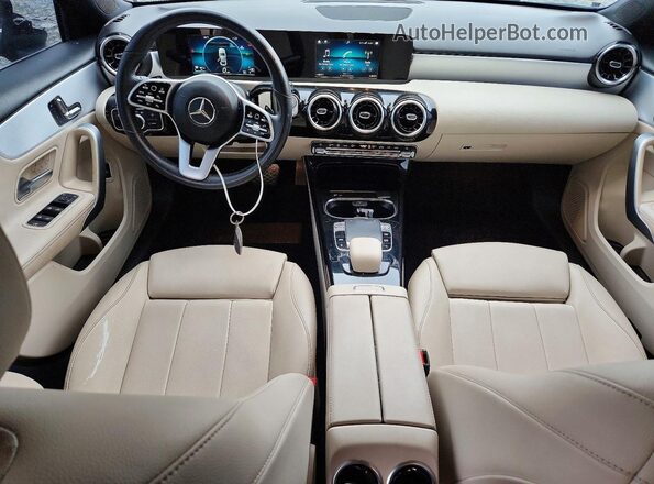 WDD3G4EB1KW025988 2019 MERCEDES-BENZ A Black Առջևի վահանակի տեսք